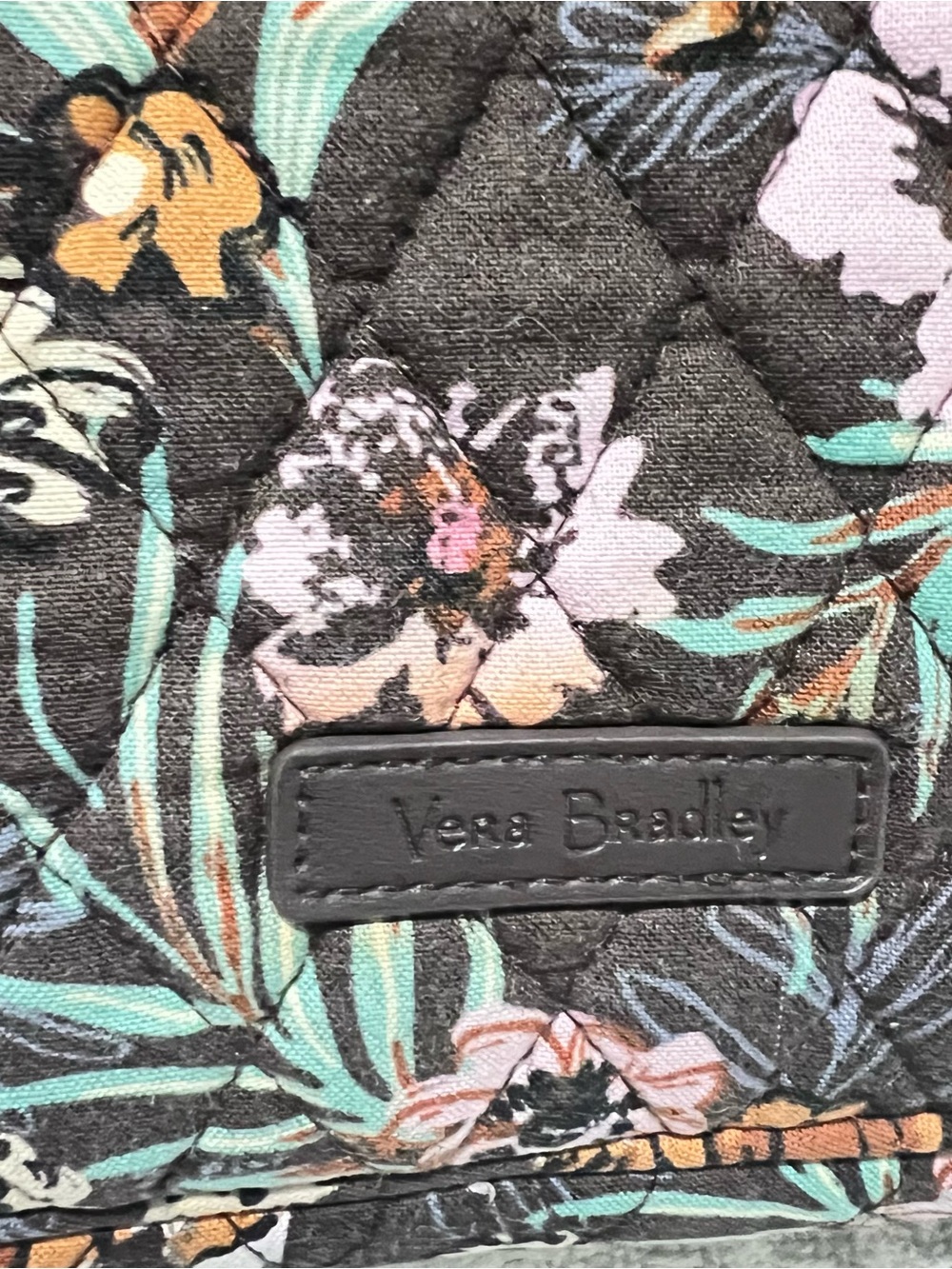 Vera Bradley Bali Jungle Pattern Insulated Lunch Bag Crossbody 10.25"w x 8.5"h - Picture 4 of 11